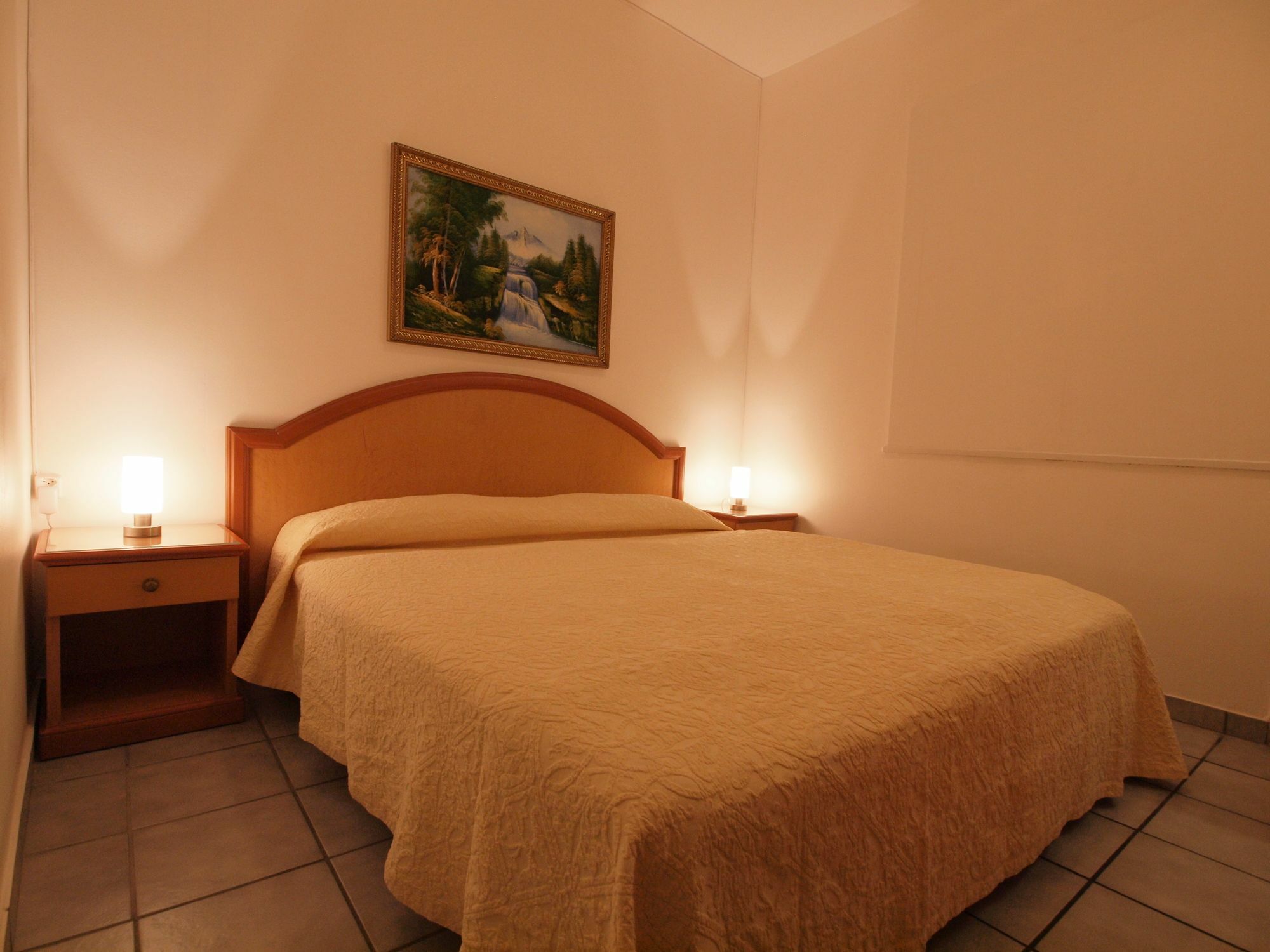 Easyrooms Dell'Angelo Locarno Exterior photo